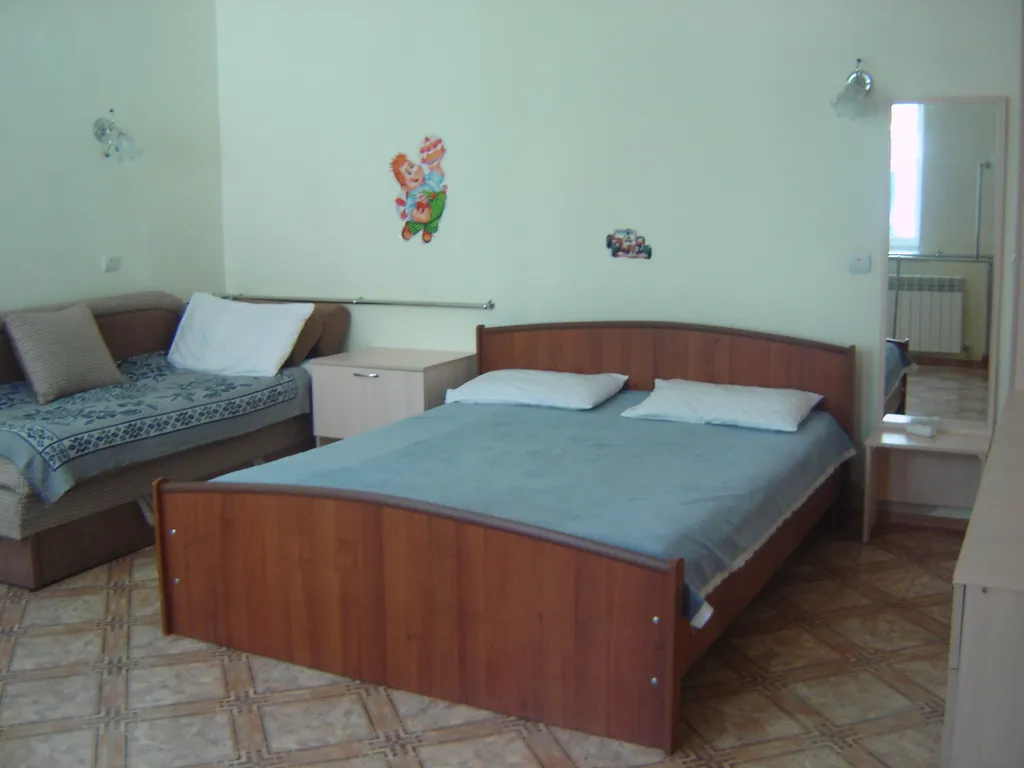 2-комнатная Квартира — аренда посуточно в Евпатория