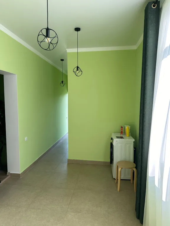 Квартира Комната на 2 этаже частного дома — Сухум