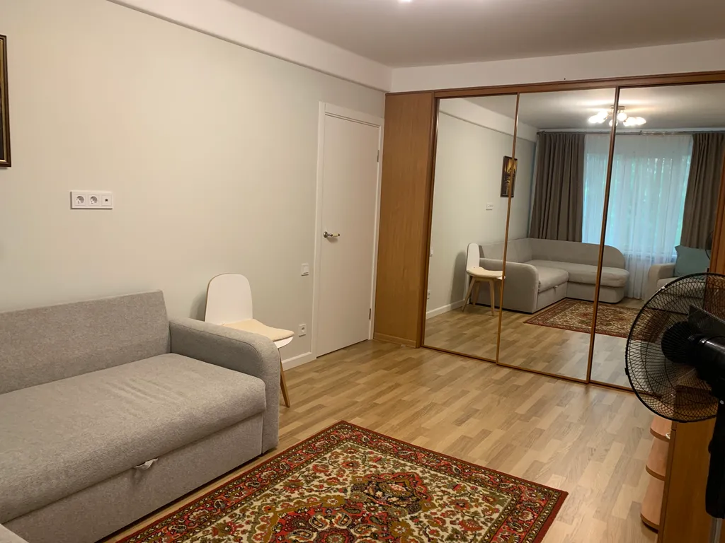 Квартира близко до центра, до метро Адмиралтейская три остановки метро