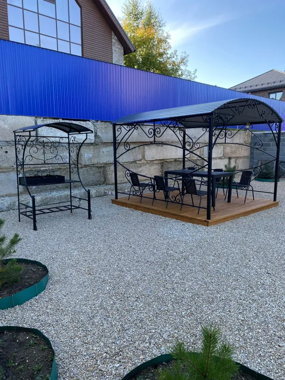 Дом с видом на озеро