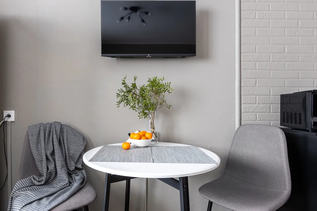 Уютная студия с дизайнерским ремонтом