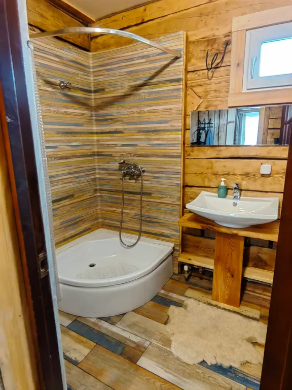 Солнечный домик в беловежской пуще без соседей, баня, озера, экскурсии