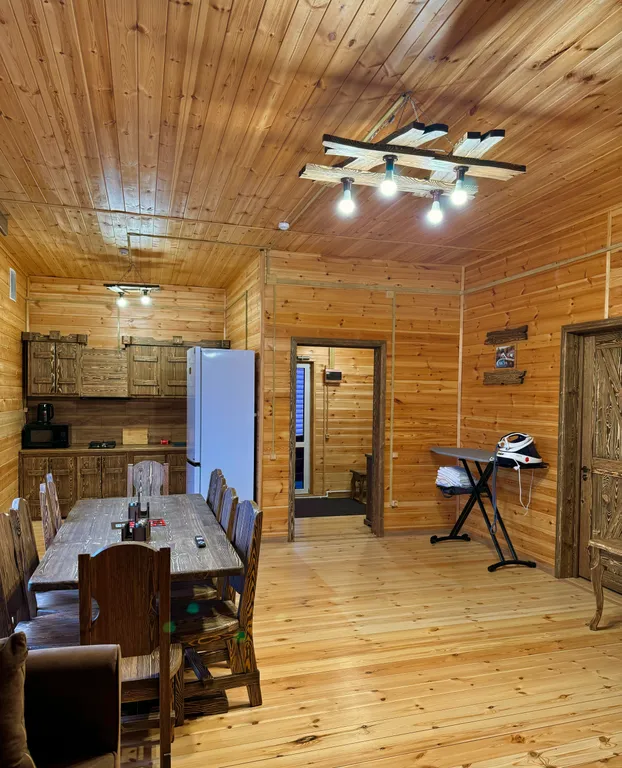 Уютный коттедж с видом на озеро