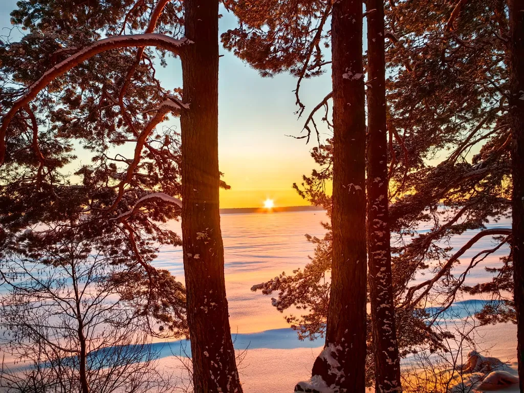 Коттедж Новый дом у озера с бесплатным бильярдом, рядом с турбазой Чайка — Ланино