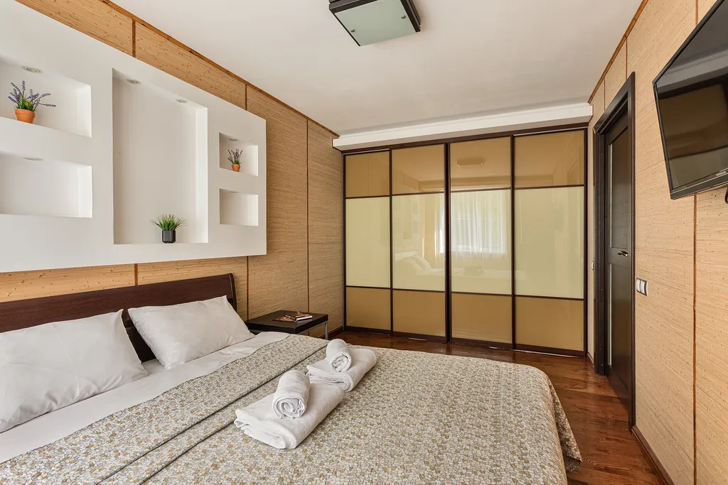 J&N Apartments Двухкомнатные апартаменты с гидромассажной ванной