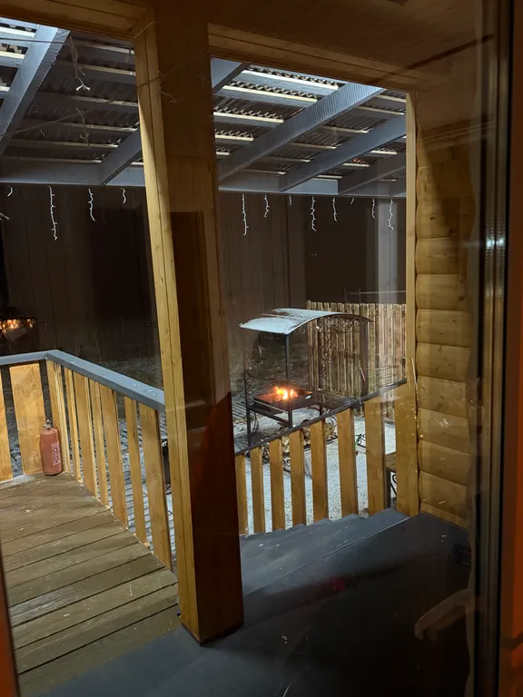 Дом с баней в доме с видом на лес и водохранилище