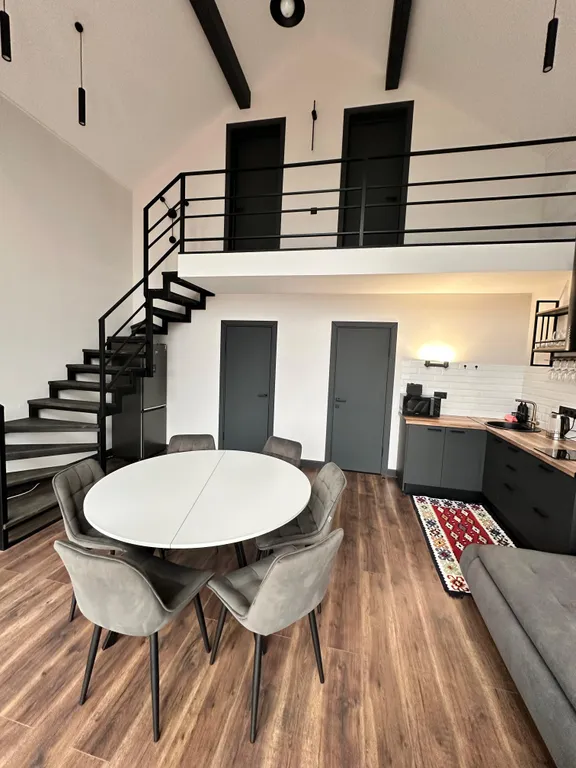 Коттедж Дом с бассейном и чаном — Безымянное