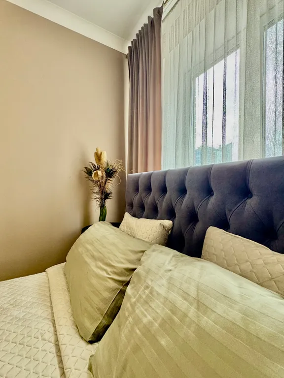 Яркая квартира на набережной