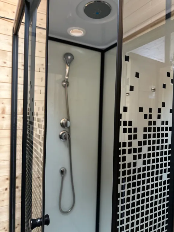 Шале 2 с видом на горы и лес