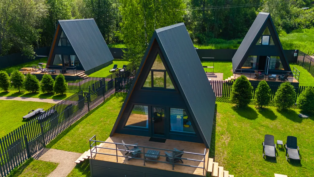 Коттедж Дом Лаунж на Красном озере — Коробицыно