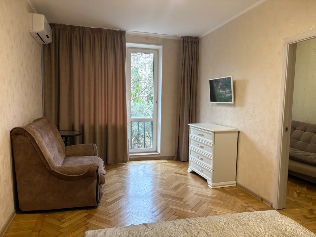 Уютная квартира в центре города — аренда посуточно в Ялта