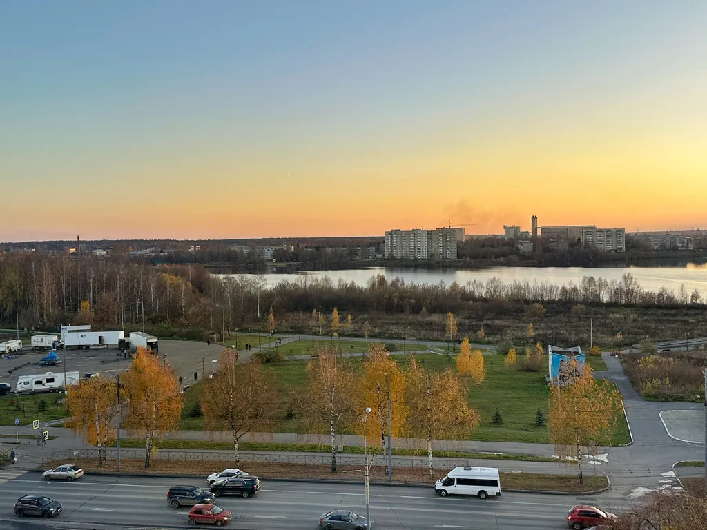 Двухкомнатная квартира с видом на реку на набережной