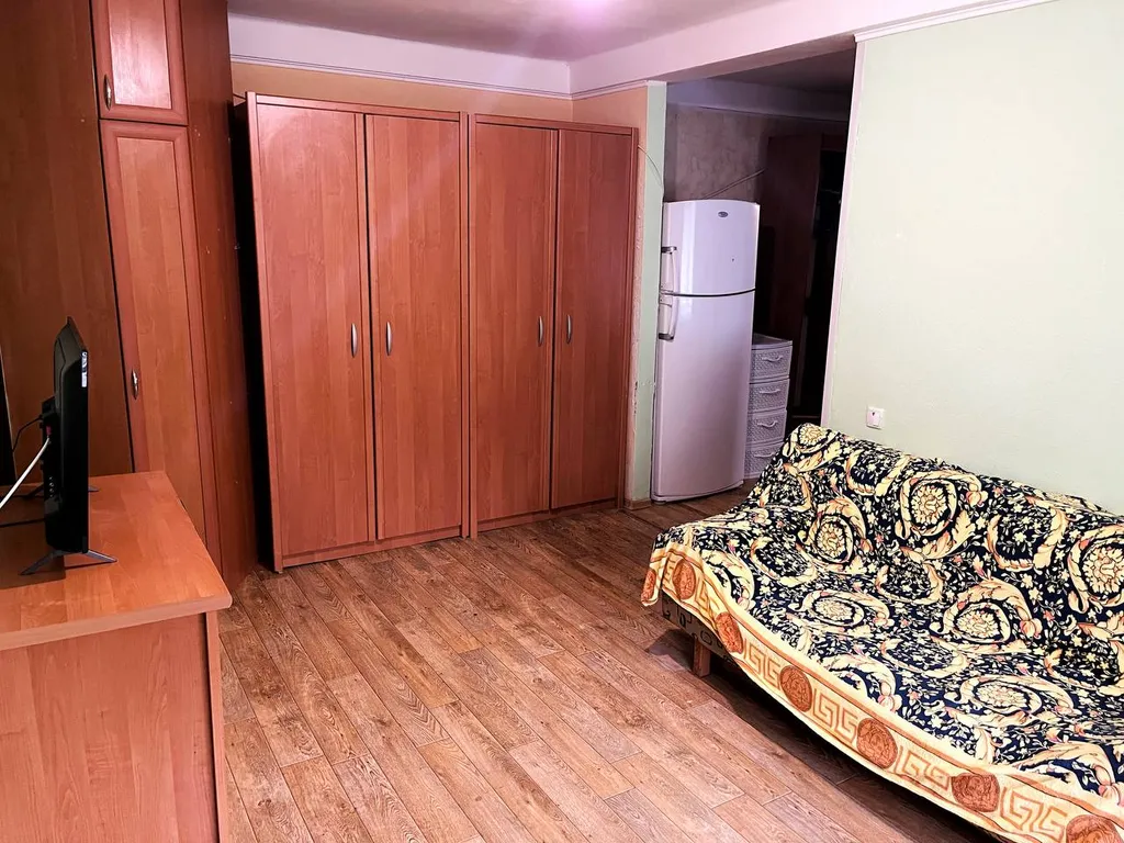 Квартира 2-комнатная Квартира — Луганск