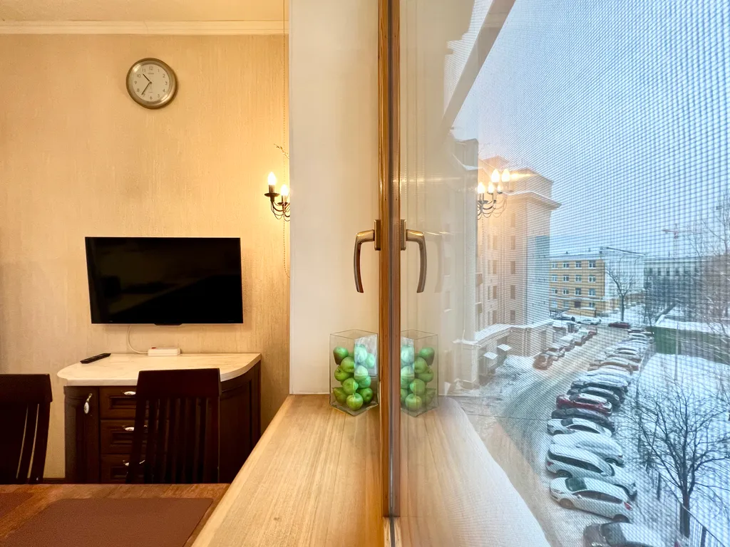 Большая квартира с камином у метро