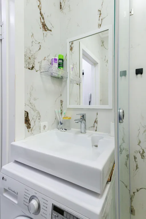 Светлый уголок в центре, рядом ЭКСПО и Ботанический сад