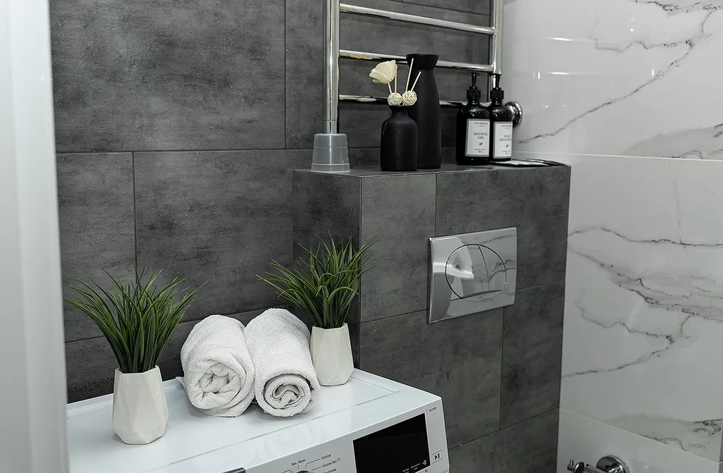 Студия в новом доме рядом с кадетским корпусом