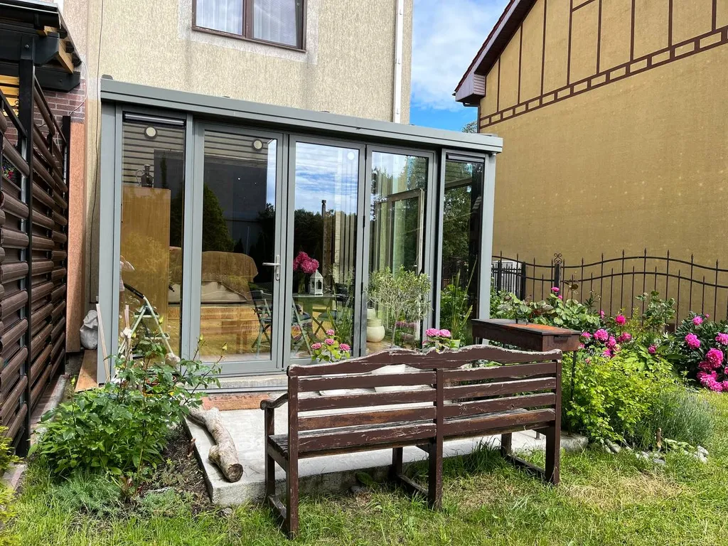 Просторный таунхаус с зимним садом