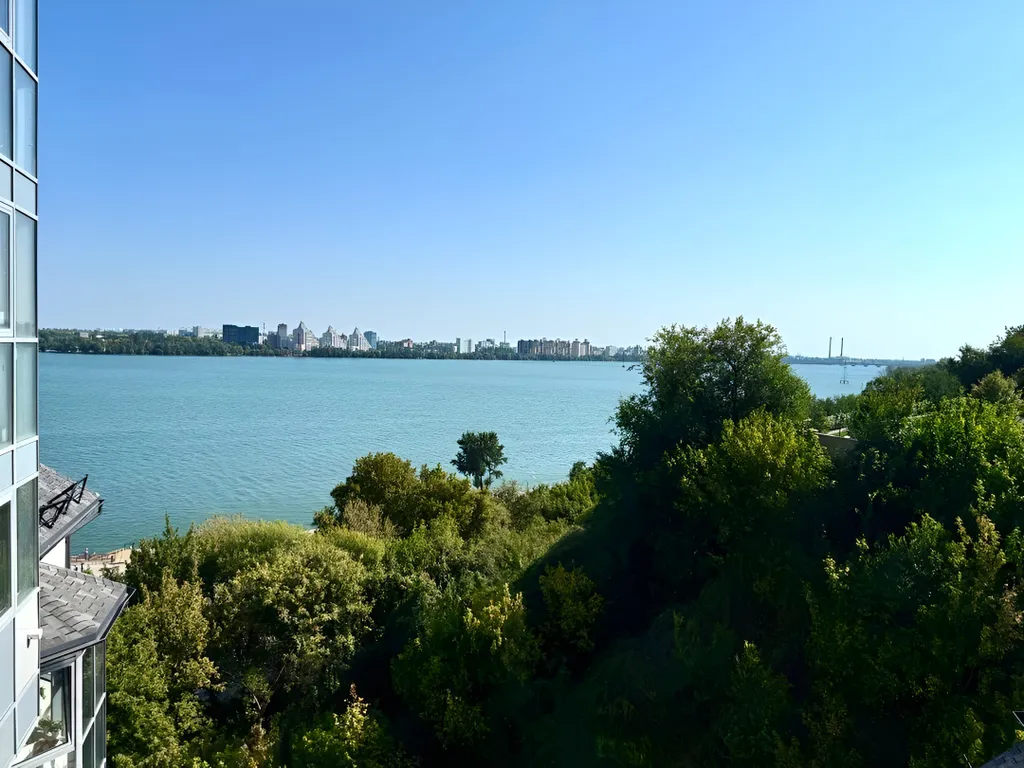 2-комнатная видовая рядом с Чернавским мостом