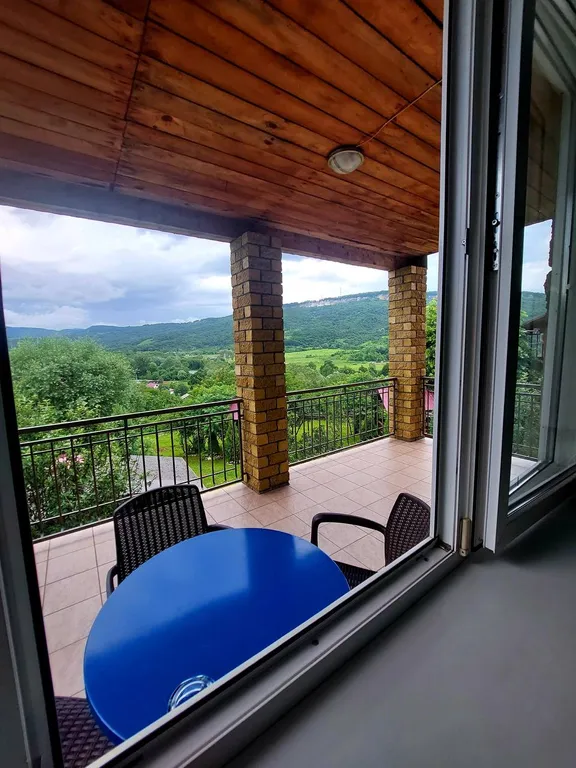 Апартамент с красивым видом на горы