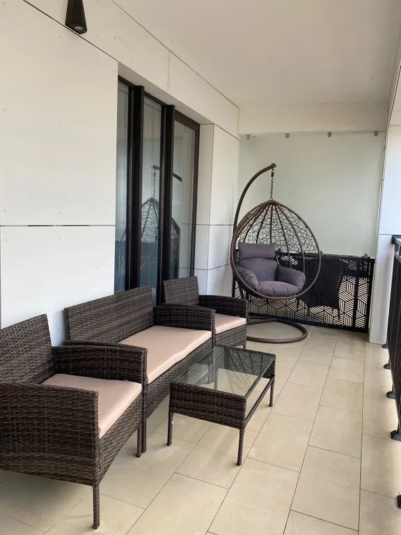 Апартаменты с бассейном на берегу моря