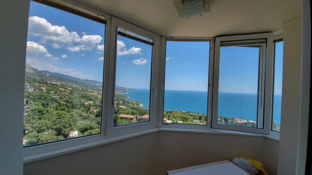 Супер-видовая квартира с чистым видом на море и гору Ай-Петри