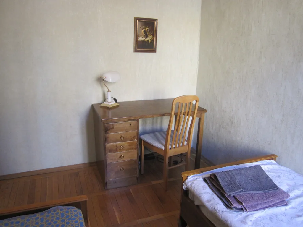 Уютная комната в тихой квартире, центр, Neat room in a quiet apartment