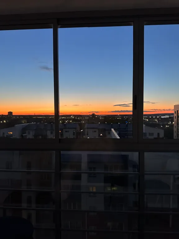 Видовая четырехкомнатная квартира в расширенном центре