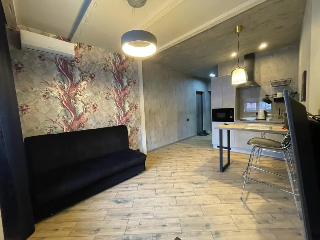 Евродвушка рядом с парком Вокруг Света