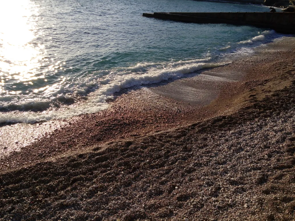 Двухкомнатная, новая, видовая квартира с витражными окнами на парк, море, горы