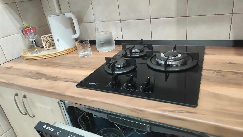 Квартира в самом центре, с огороженной парковкой.