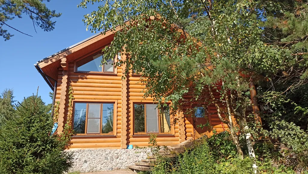 Дом на озере