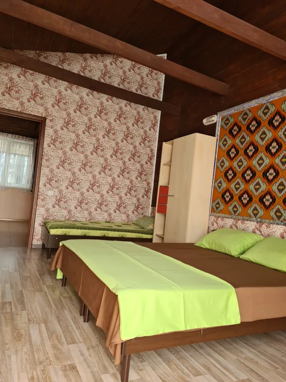 Квартира Апартаменты 2х комнатные на мансарде — Анапа