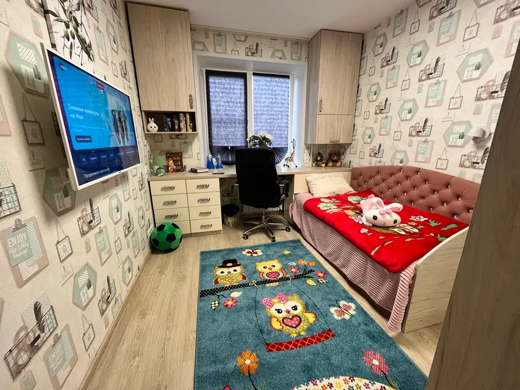 Большая тёплая уютная квартира с тремя отдельными комнатами и лоджией