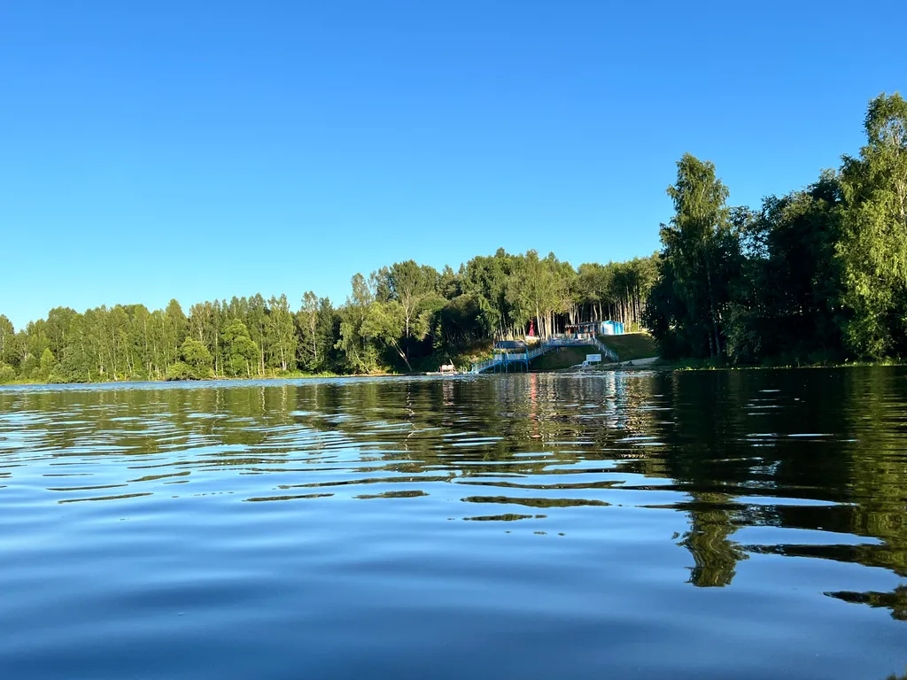 Уютный A-Frame в лесном массиве на берегу реки