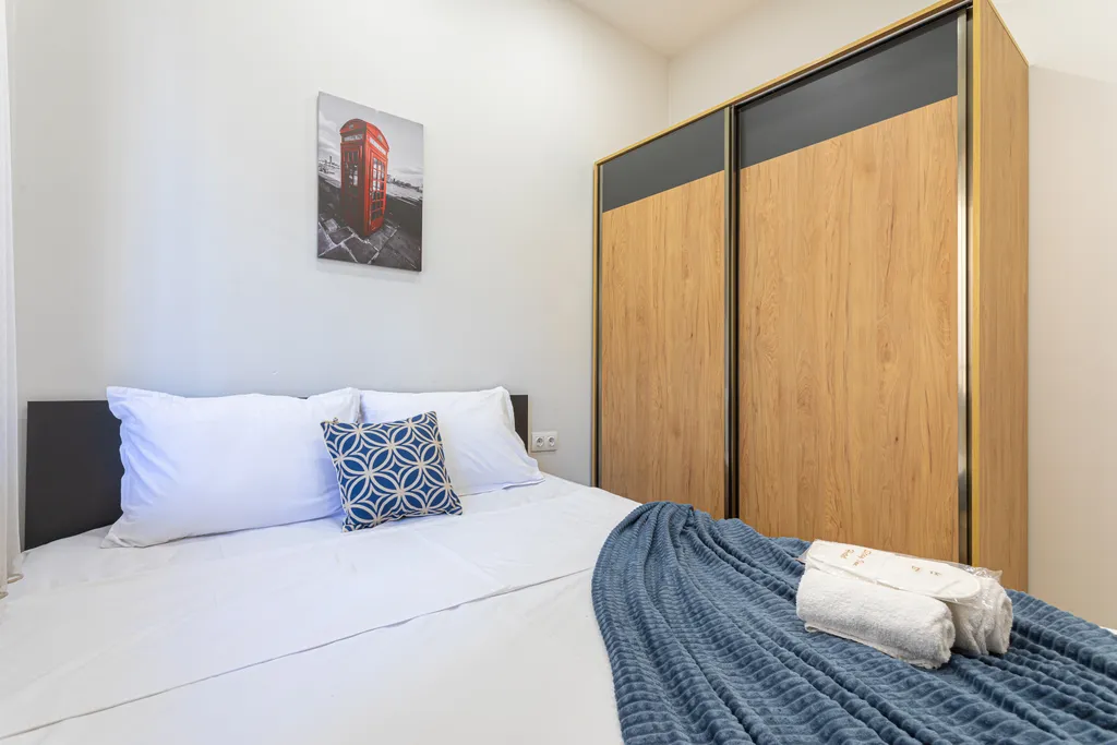 Маленькая квартира в новостройке в центре города