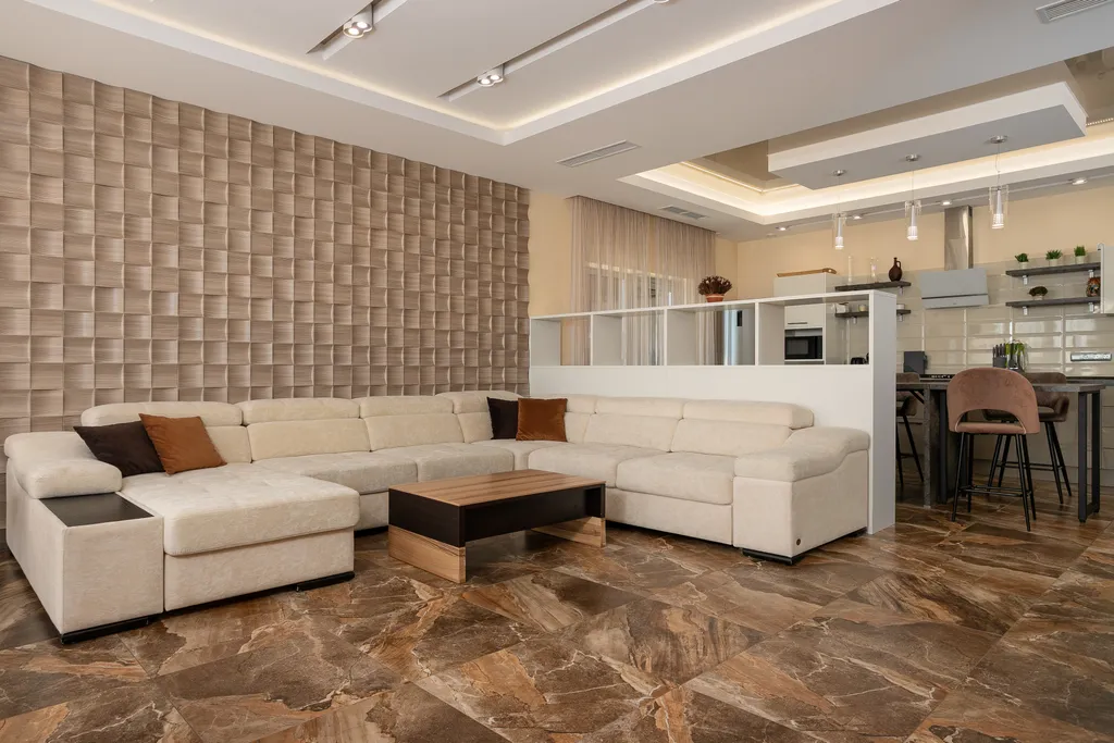 Дом с бассейном с видом на море