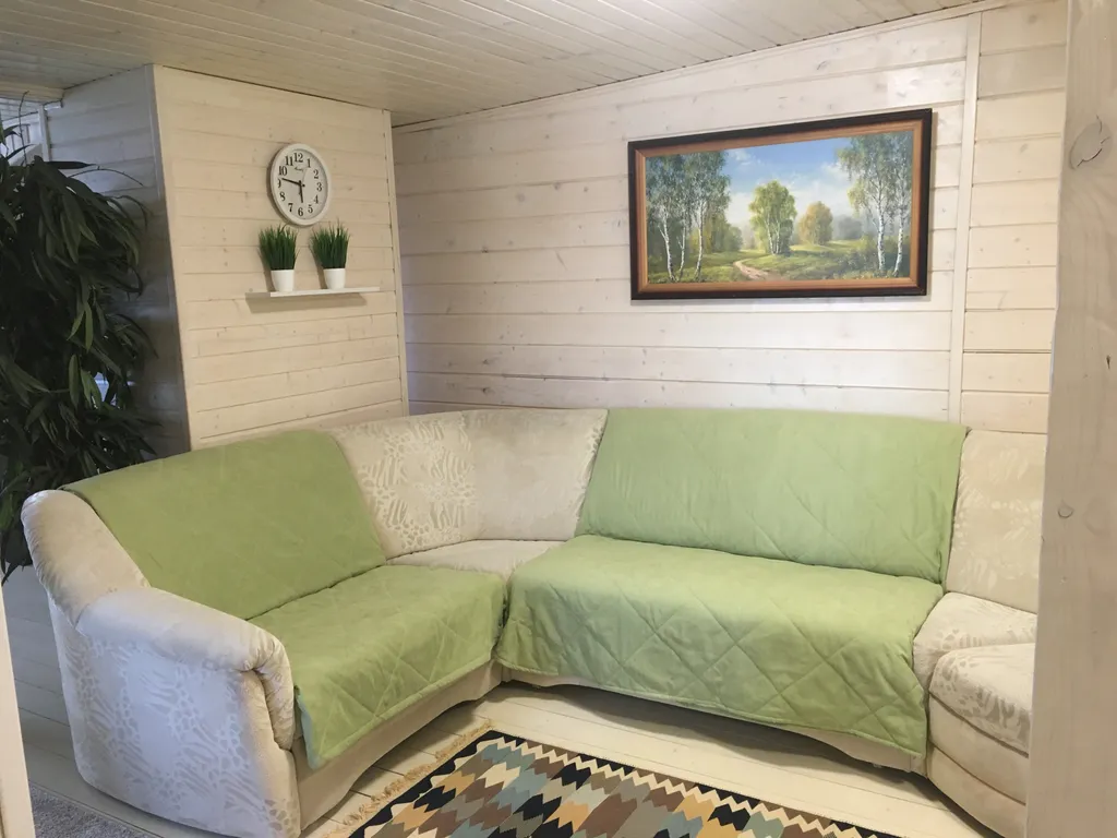 Семейный домик с видом на храм