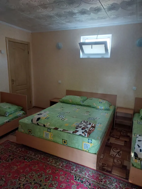 Квартира Квартира Уютная, очень зеленая дача у моря — Севастополь