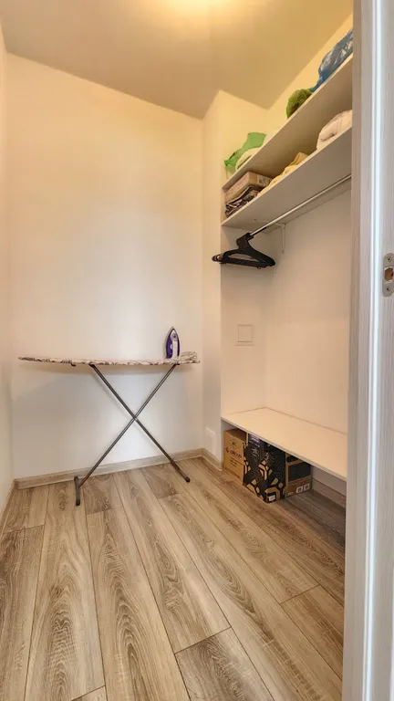 Евродвушка в корпусе с бассейном