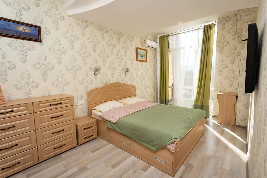 Роскошный двухуровневый апартамент люкс