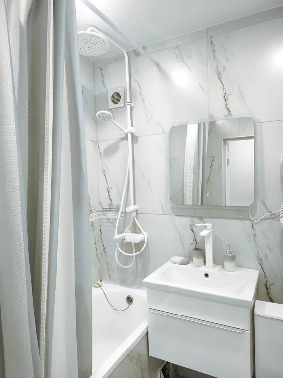 Устная квартира в самом центре города, свежий евроремонт