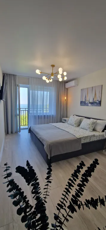 Квартира с видом на море в центре