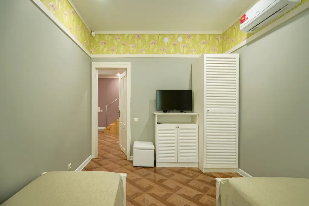 4-комнатная Квартира