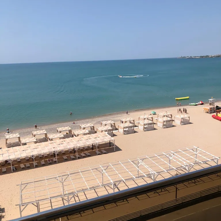 Квартира Апартаменты с видом на море — аренда посуточно в Евпатория