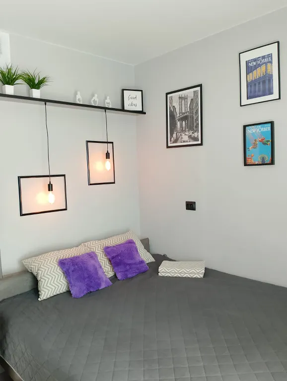 Комфортная квартира с панорамным окном в новом доме