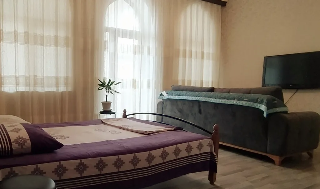 Квартира Хорошая недорогая студия в самом центре Баку — аренда посуточно в Баку