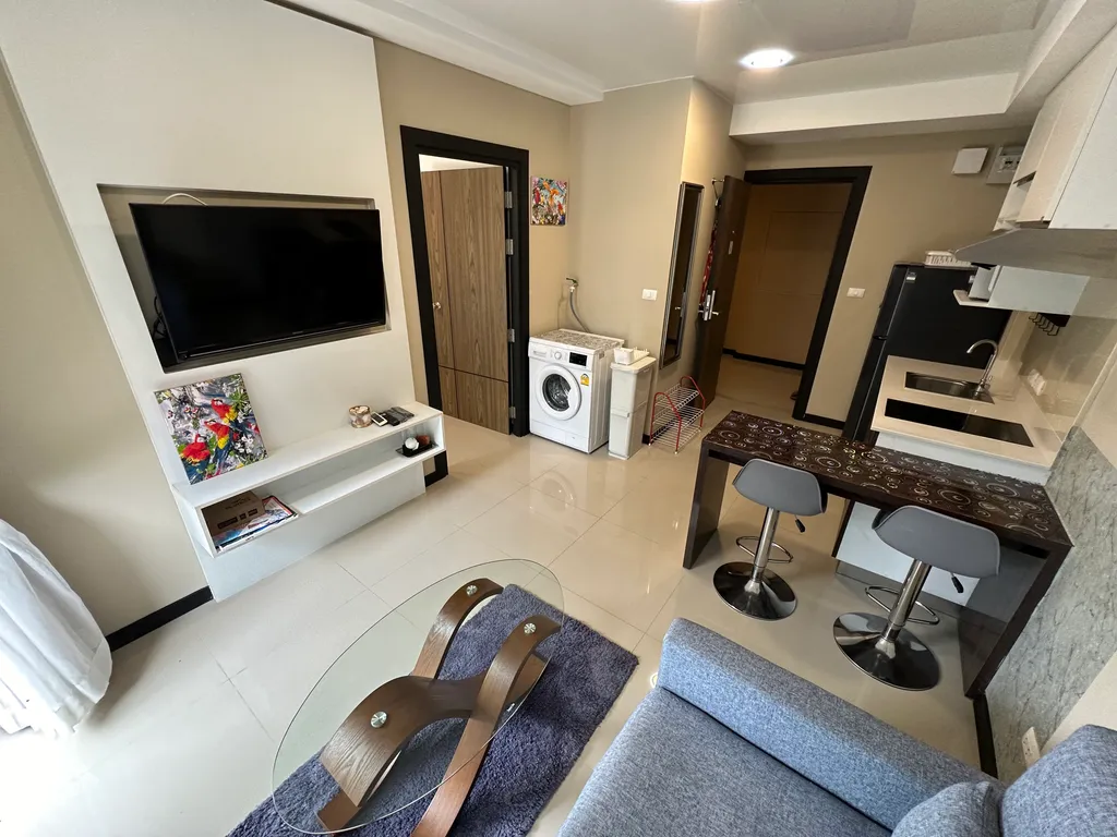 Уютная 1-спальная квартира на 3м этаже, море 750 метров