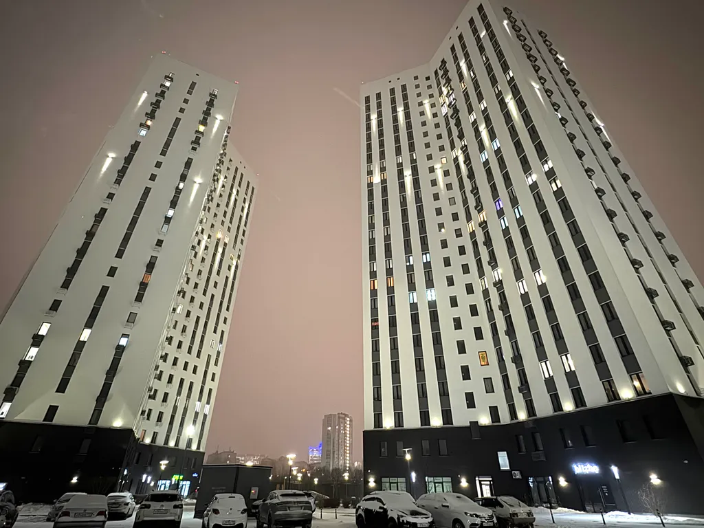 Квартира Квартира Новая, большая евротрёшка в центре с панорамным видом на город — Тюмень
