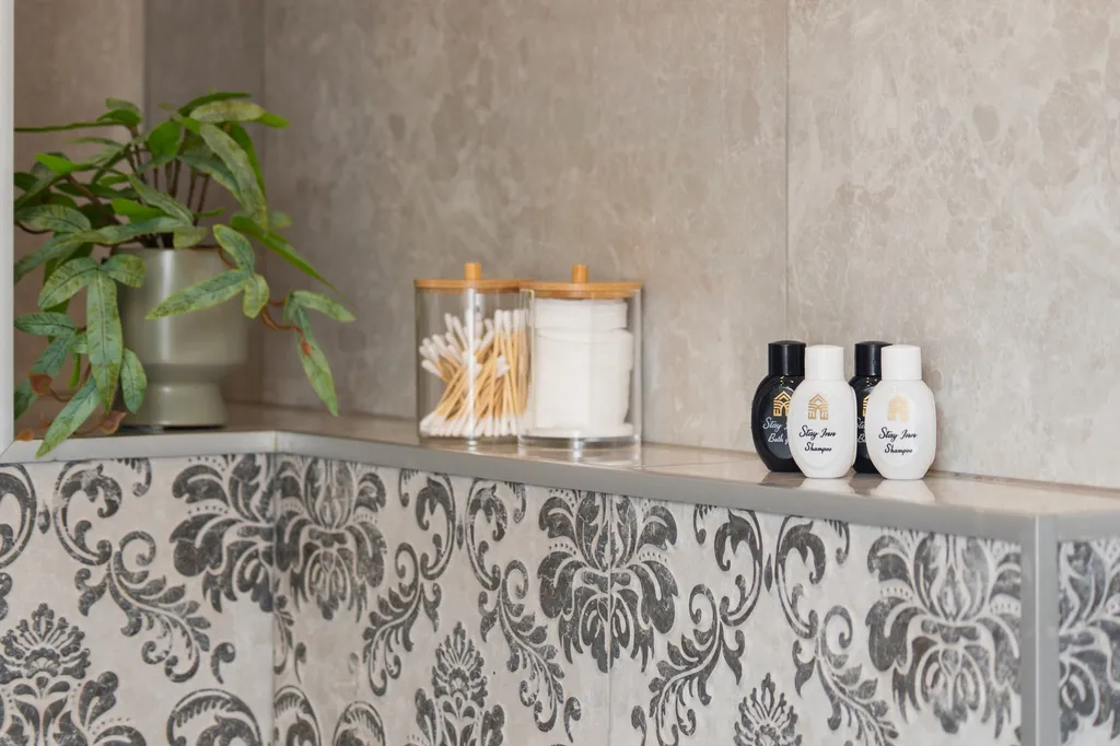 Квартира с витражными окнами в центре