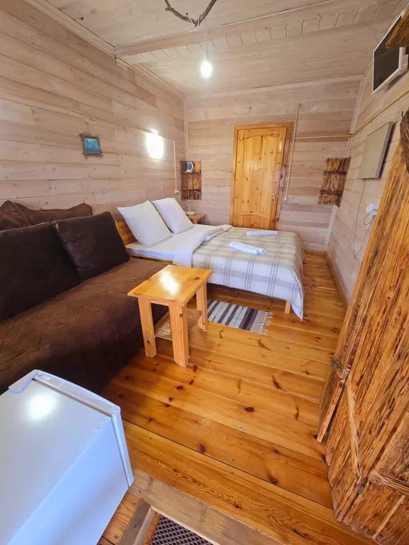 Квартира Уютная комната с собственной ванной комнатой — аренда посуточно в Хужир (Ольхон)